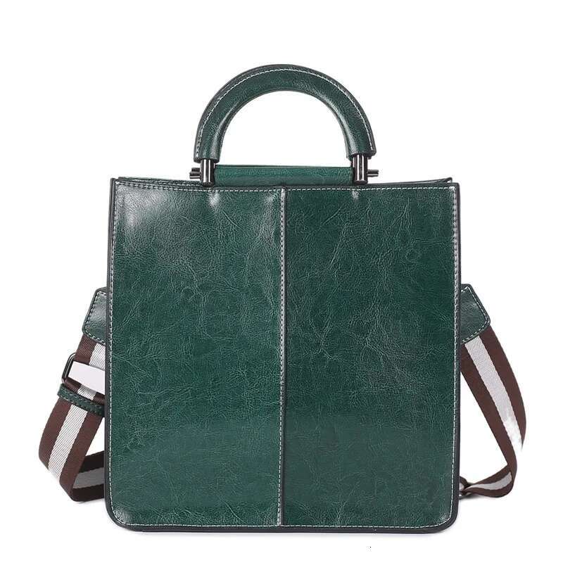 2025 Genuine Leather Women's Shoulder New Ladies Bag Fashion Large Capacity Cowhide Handbag Commuter Shopping Bag