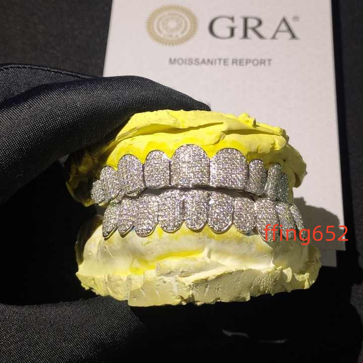 Custom Rapper Moissanite S925 Silver Teeth Grillz Silver Diamond Bling Tooth Grills for Men Women High-End Jewelry Pass Test