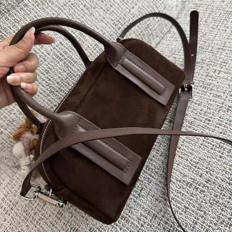 Retro Suede Boston Pillow Pack Women Brand Designer Shoulder Bowg Bag 2024 Autumn Winter High Street Fashion Crossbody Bags