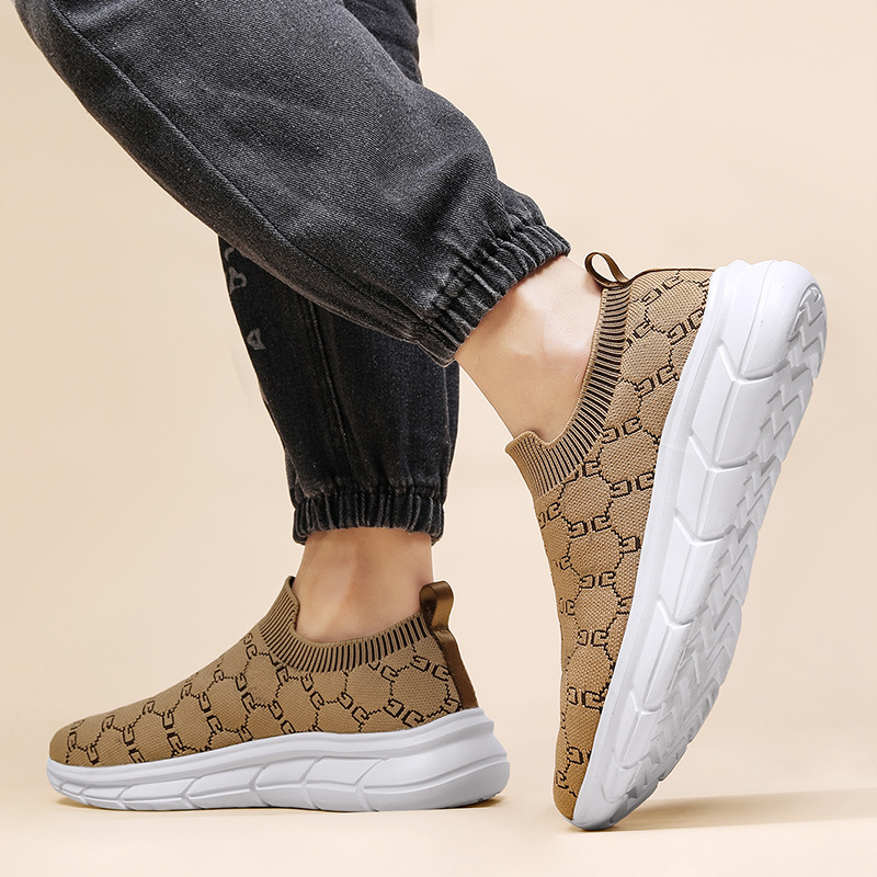 Unisex Stylish Lightweight Running Shoes 2025 New Arrival Breathable Mesh Sneakers Sporty Casual shoes men women Versatile hot hot sale