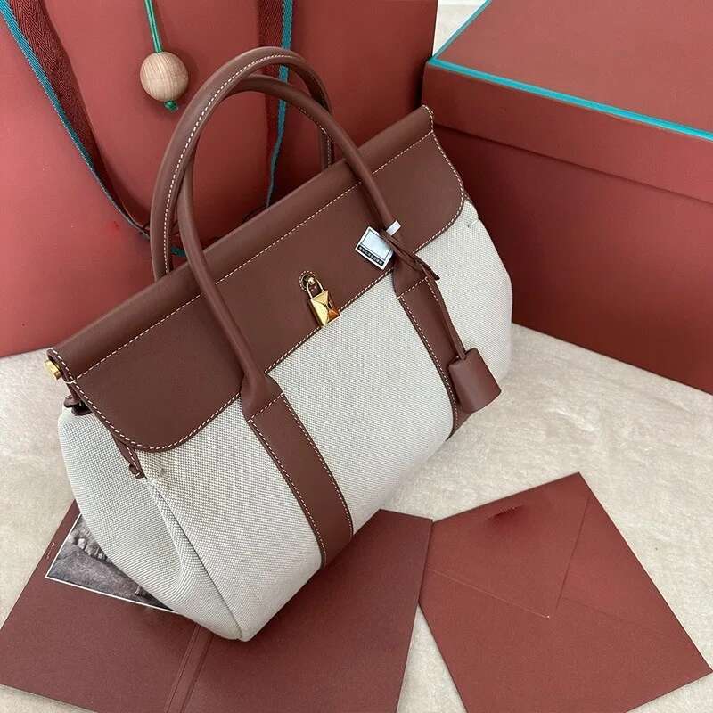 Leather Women's Fashion Handbag Matching Purse Large Capacity Multi-Functional Travel And Commute Bag 250607