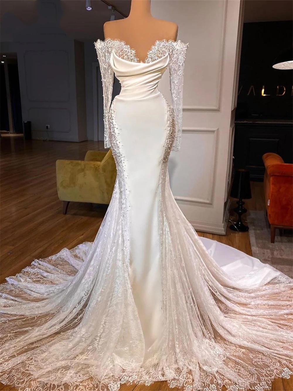 Elegant Mermaid Wedding Dress Off Shoulder Long Sleeves Bridal Gowns Lace Pearls Sweep Train Dresses Custom Made vestidos de novia