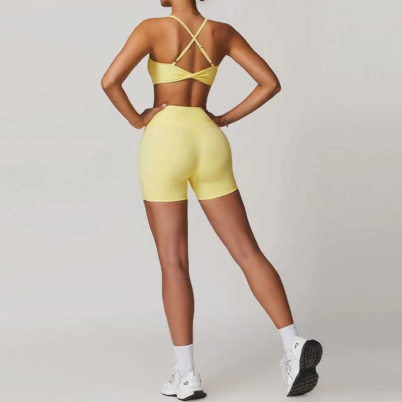 Heavuisavi 2-piece yoga set sports set womens fitness track and field suit running exercise shirt yoga suit quick drying gym set womens fitness W25032