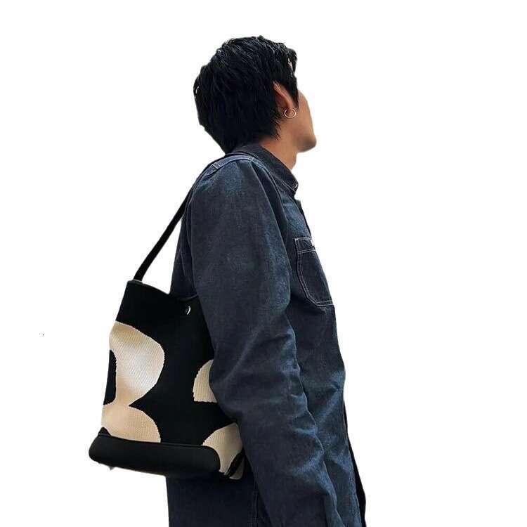 b5 Thailand Chaopai Large Capacity Bucket Bag 2024 New Water Washing Denim Knitted Letter armpit shoulder bag