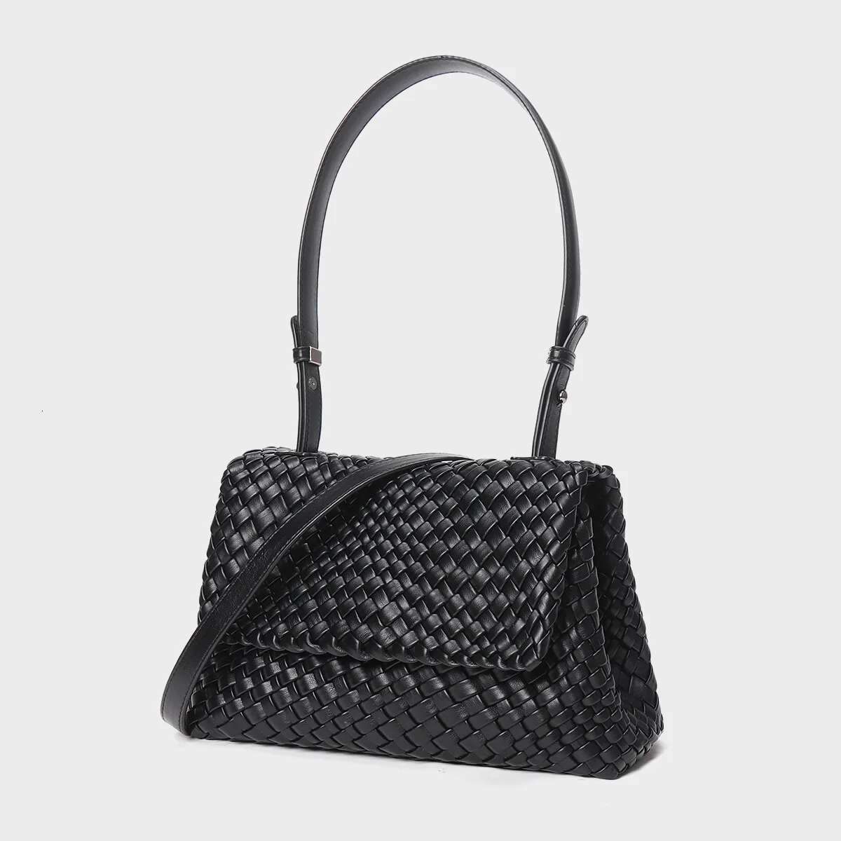 Fashionable Handmade Hollowed Out Woven For Women's Leisure Large Capacity Single Shoulder Crossbody Bag Commuting Handbag