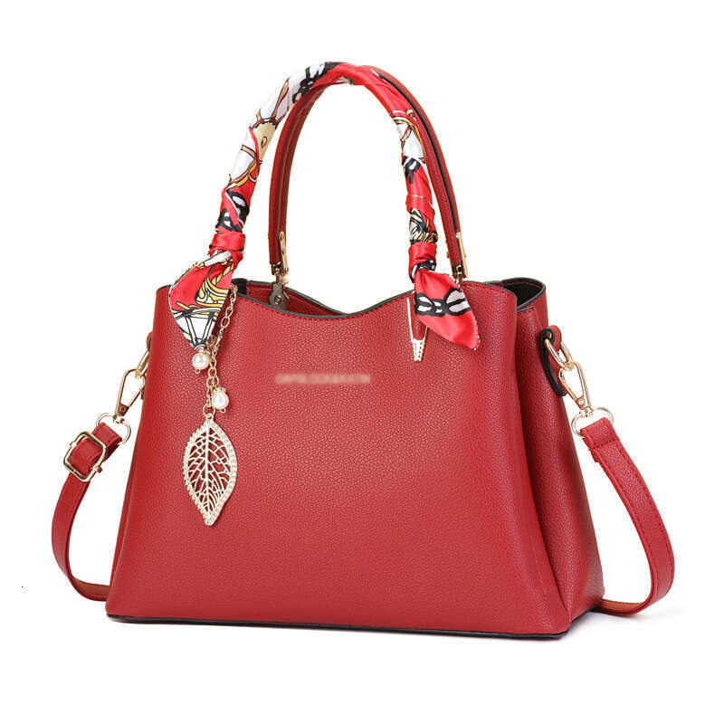 Bride 2023 Mother's Day New Fashionable Women's Handbag Solid Color Large Capacity Shoulder Elegant Mom Bag