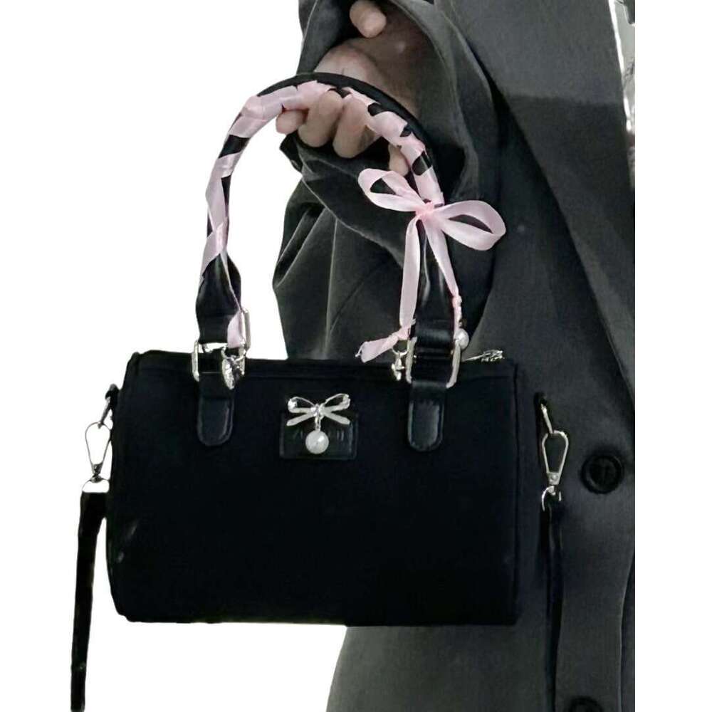 17 Korean fashion trend high-end Boston bag, niche girl's heart butterfly bow hand-held commuting single shoulder diagonal cross bag