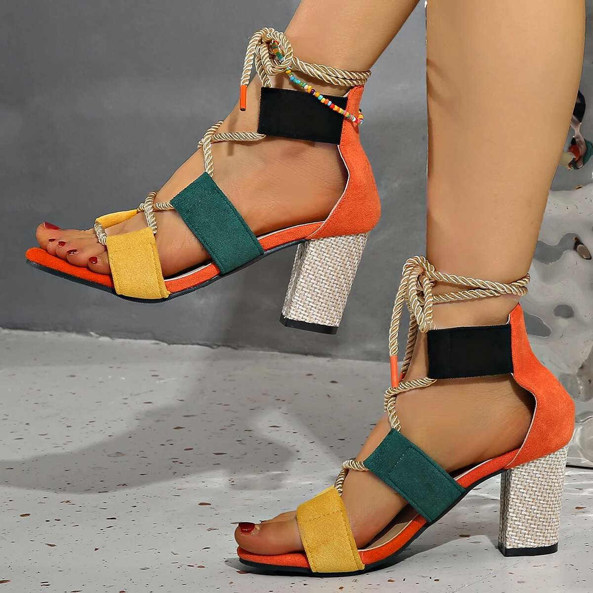 2025 New Summer Thick soled Shoes Designer Fashion High Heel Sandals Ankle Lace Sexy Open toed High Heels Women