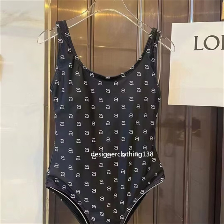 2025 New brand Summer Women's Bikini Designer Swimsuit Women's Bikini Luxury Swimsuit Cel Designer two piece swimsuit set Girls Beach wear Summer brand swimsuit s-xl J3