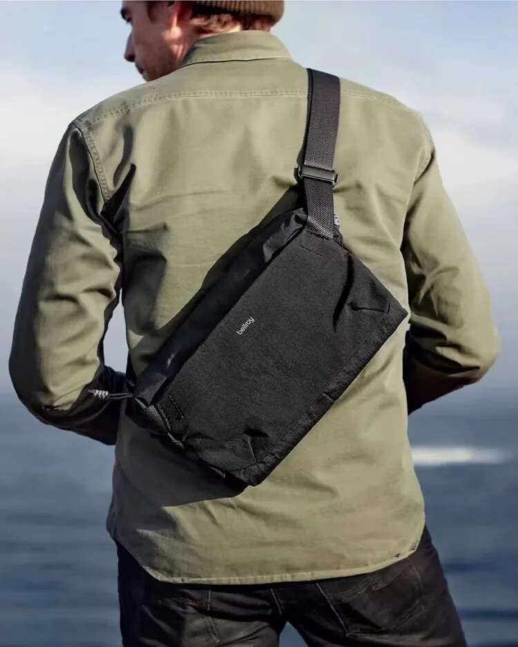 Australian Venture Sg 9L Explorer Chest Large Capacity Waterproof Shoulder Crossbody Bag