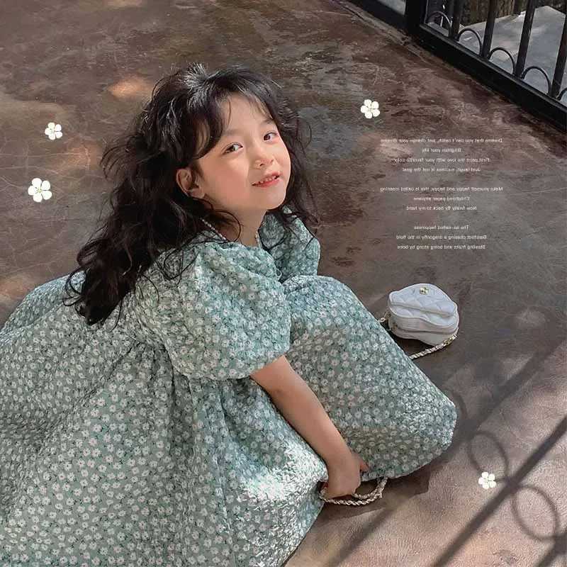Girls casual dress with floral print and fluffy sleeves floral girls dress with square neckline childrens clothing for 3 to 7 years W250326