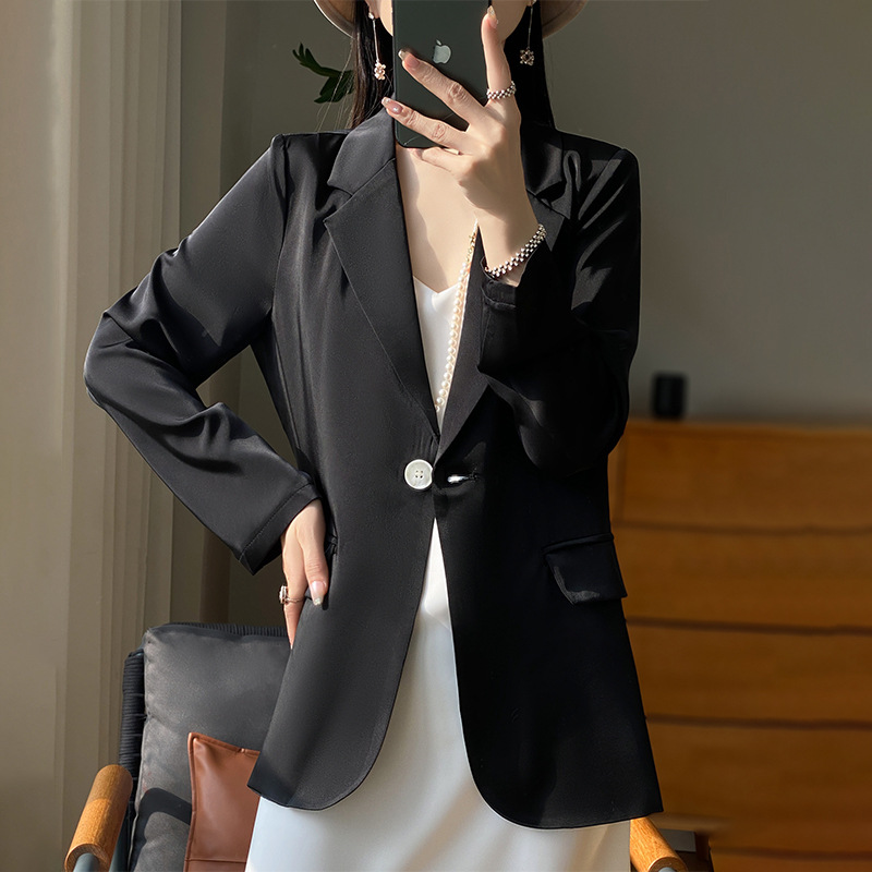 Y329Stylish Korean Version Student Suit with Temperate Design - Ideal for Spring and Autumn Wear