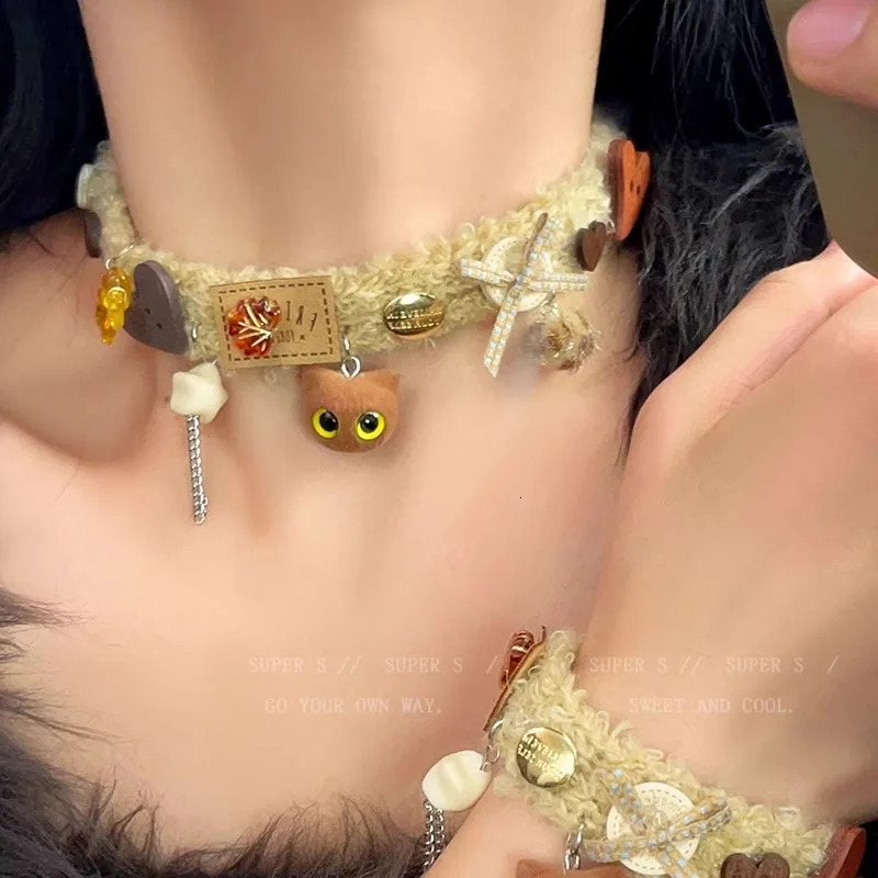 Y2K Plush Bear Choker For Woman Fashion Wooden Only Bear Bow Cartoon Collar Neklace Sweet Jewelry Unisex Accessories 250322