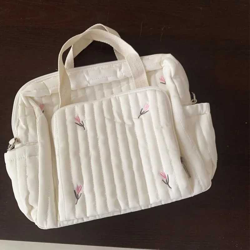 Baby Diaper Bag Cute Bear Flower Embroidery Pattern Mommy Bag Baby Beige Cotton Fabric Zipper Diaper Handbag New Luggage BagC250326