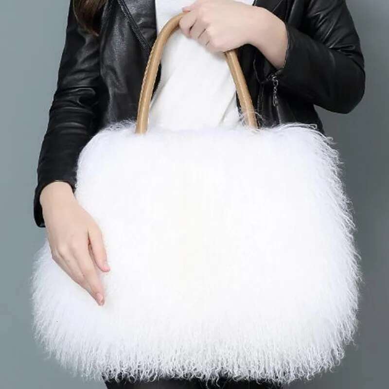 2025 Real Mongolian White Bags Australian Beach Wool Shoulder Ladies Tibet Lamb Fur Wrist Bag Large Capacity