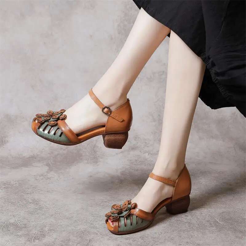 2025 Summer New Women's Genuine Leather Designer Fashion Sandals Platform Summer Beach Retro High Heels with Buckle