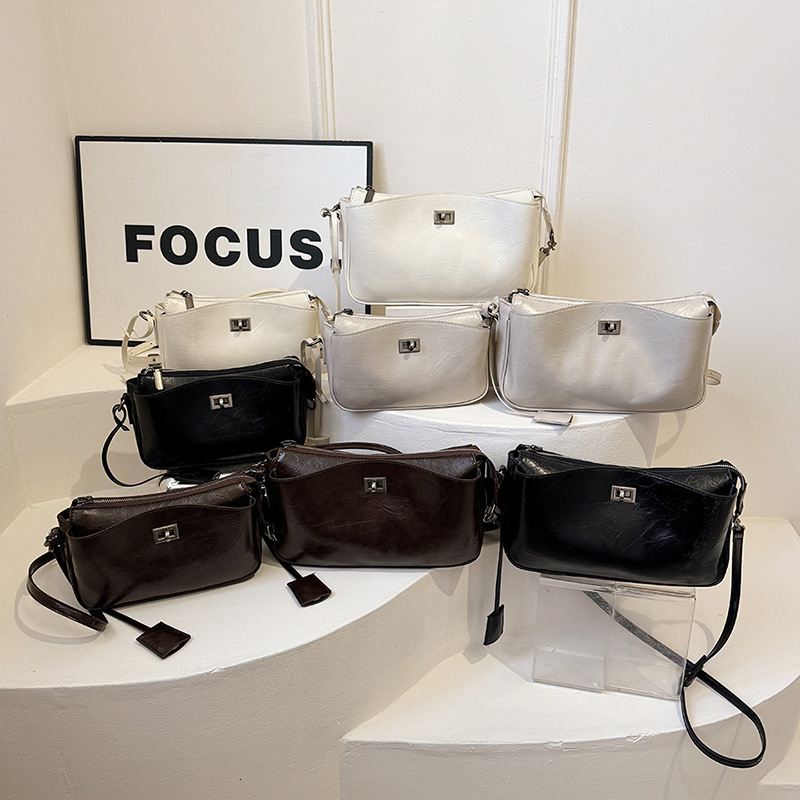 Minimally designed women's for spring 2025, niche single shoulder small square bag, high-end sensory communication crossbody bag