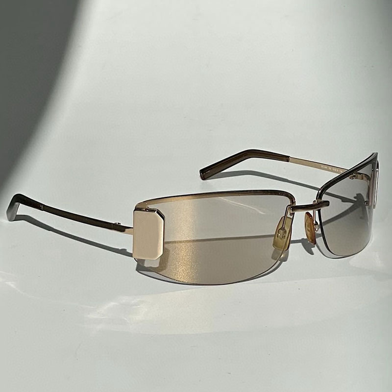 Designer Eyeglass Luxury Women Frameless Alloy Glasses 468S Dynamic Design Frame Outdoor Beach Vacation Sunglasses UV400 Protection Top Quality