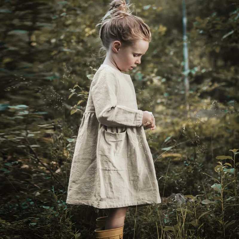 Solid color cotton linen dress for girls 2024 autumn chic button princess dress retro round neck long sleeved A-line dress W250326