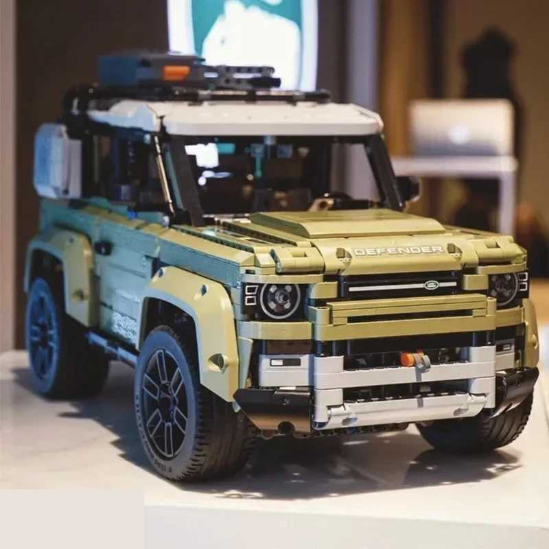 2573 pieces of new technology off-road Defender sports car building block set MOC car toy building blocksXJ250326