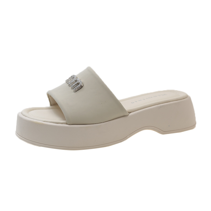 shoes Women's rhinestone thick-soled slippers style for summer Korean version round toe wedge heel one-word leisure beach sandals women