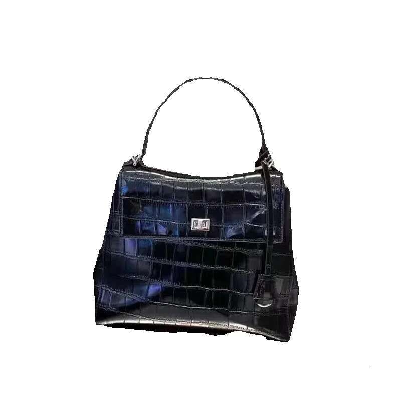 Brand Design Women's Genuine Leather Niche Shoulder Messenger Bag Lock Buckle Multifunctional Backpack Fashion Handbag