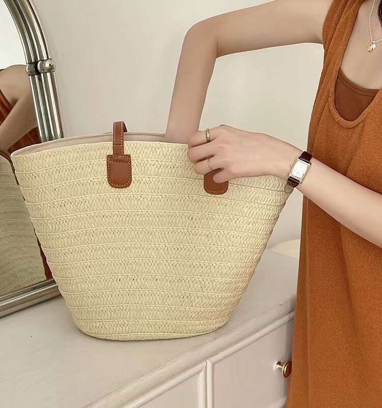 New Paper Braid Women's Large Capacity Grass Woven Vacation Simple Beach Shoulder Tote Bag