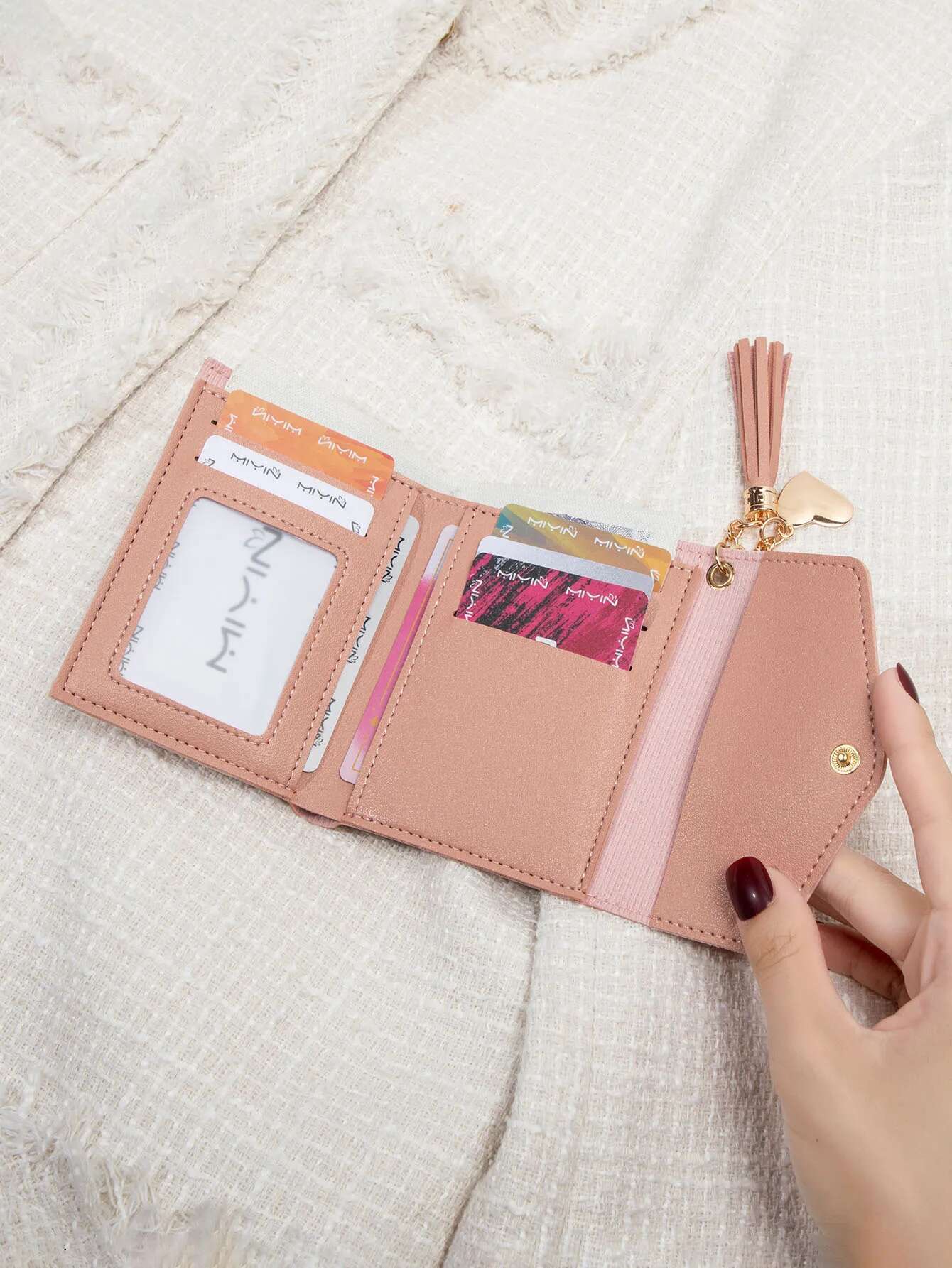 Fashionable Ultra-thin Three Fold Handheld Coin Wallet Minimalist Credit Card Holder Solid Color Tassel Pendant Short Design For Women's Designer
