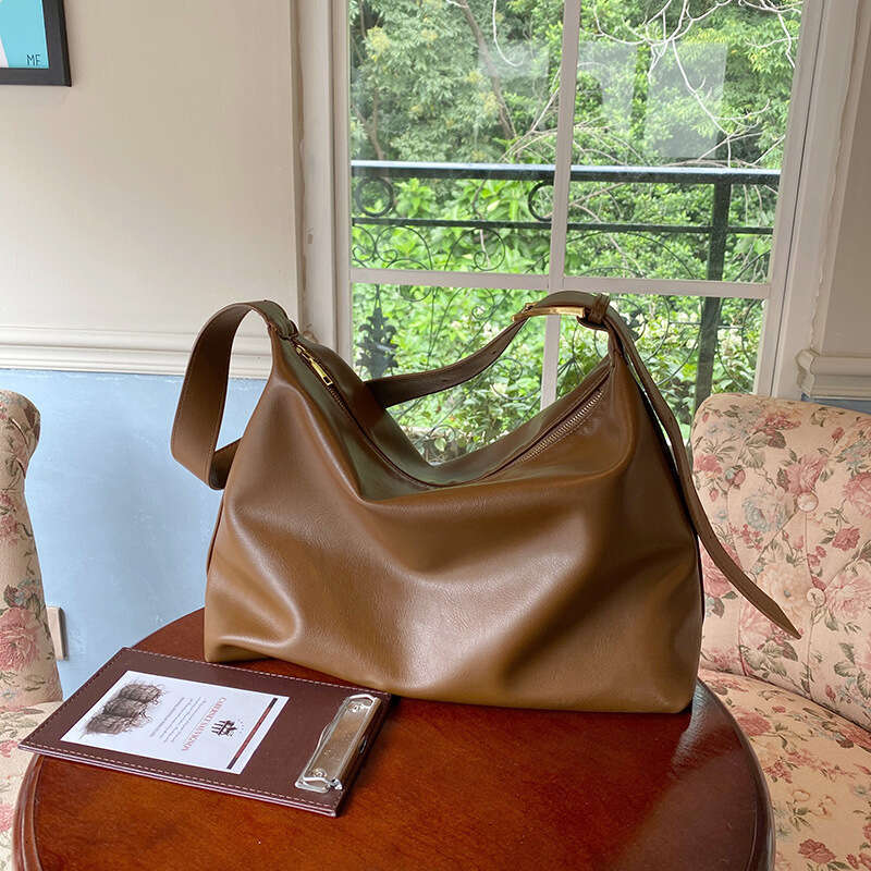 e5 Korean version daily soft collapse extremely simple style shoulder big 2025 new women's large capacity crossbody bag