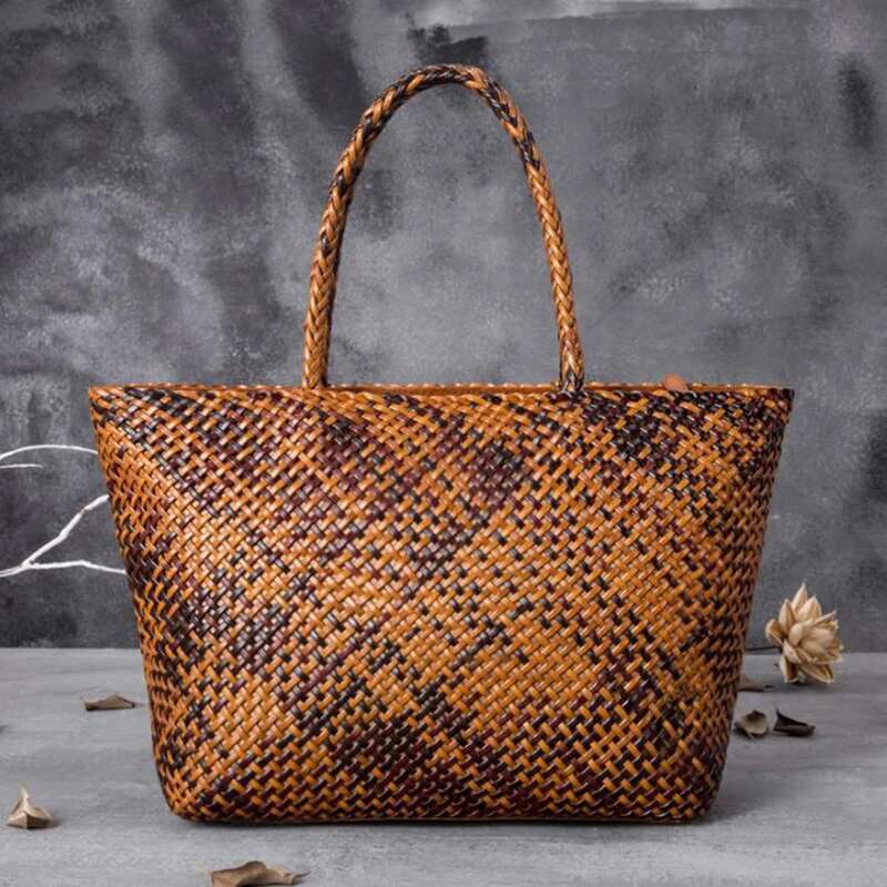 Women's Bags Women Leather Handbag Romantic Handmade Woven Totes Female Cowhide Big Holiday Bucket Bag Causal Beach Shoulder Handbags