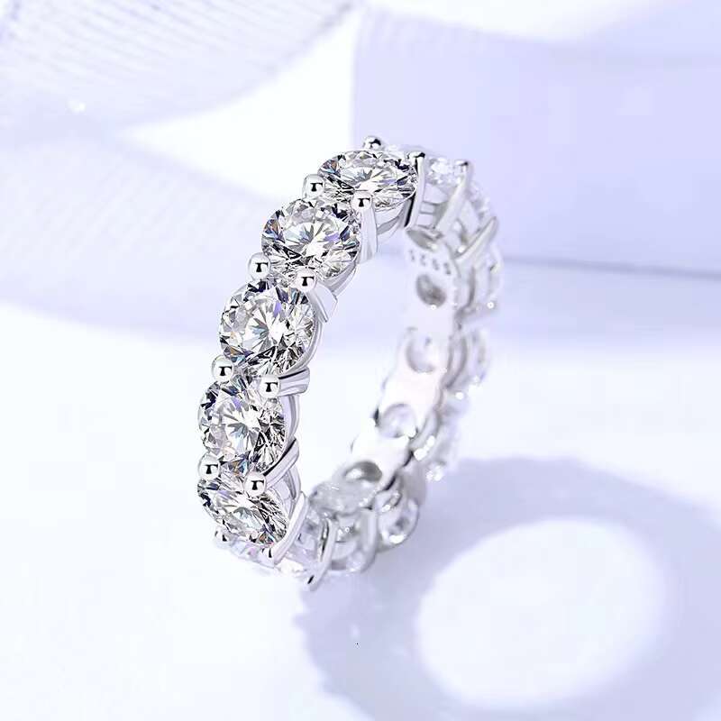 Custom Senior Jewelry White Gold Plated 925 Sterling Silver Moissanite Diamond Eternity Engagement Ring