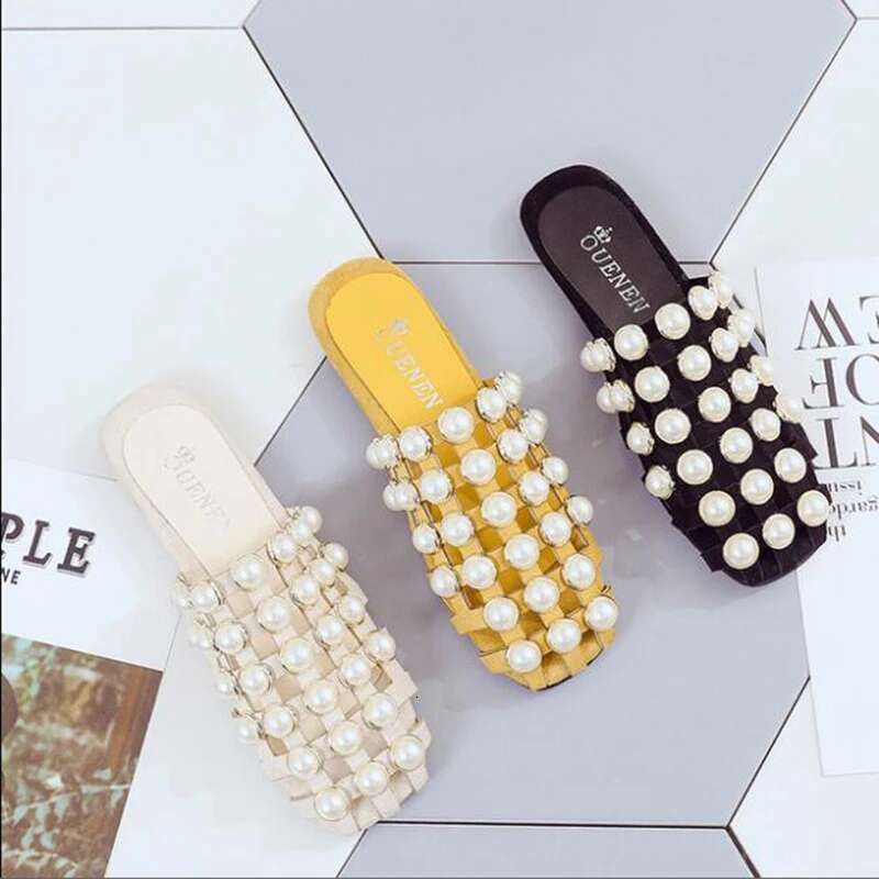 2025 Summer New Beach Shoes Pearl Sandals Thin Belt Roman Fold Casual Designer Fashion Flat Shoes Women's Sandals