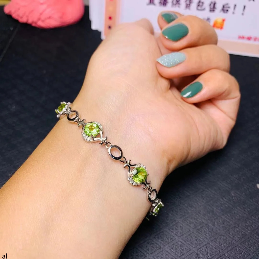 KJJEAXCMY Boutique Jewelry Womens Bracelet 925 Pure Silver Natural Olive Gem Wedding Party Birthday Gift Year 250326