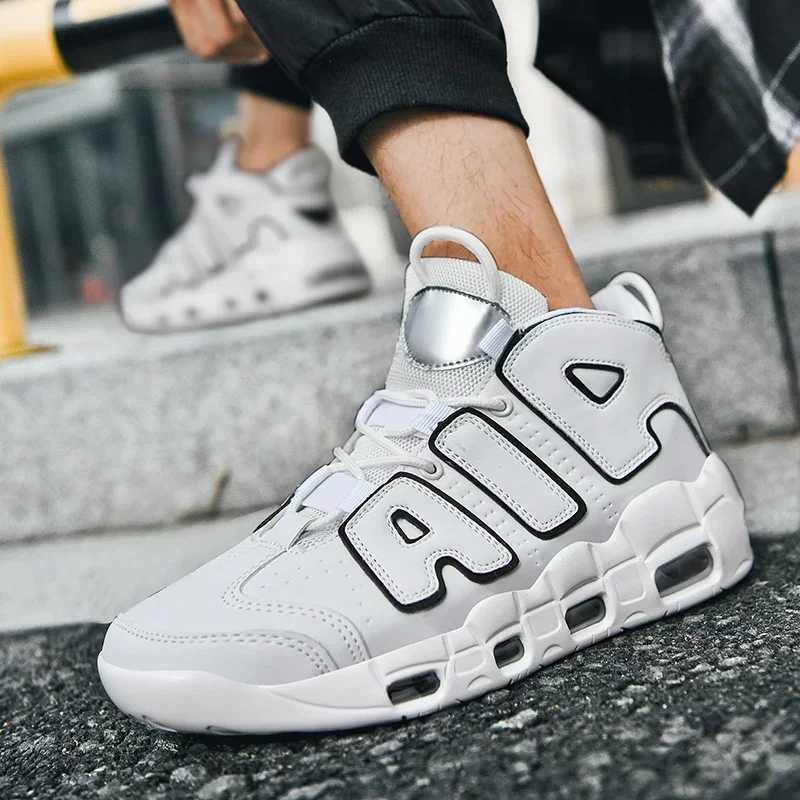 Mens Running Shoes Outdoor Lightweight Sports Walking Shoes Cushion Lace-up Sneakers Cfortable Athletic Men Training ShoesC250325