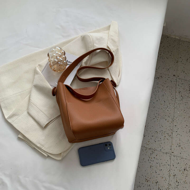 65 IN BLUE Stir Fried Large Capacity Commuter B Spare Basic Versatile Simple Wide Bucket Single Shoulder Crossbody Bag