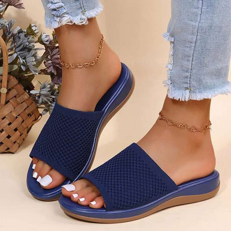 2025 Summer New Anti slip Designer Fashion Sandals Slippers Women's Wedge Walking Shoes Soft Slippers Women's Shoes