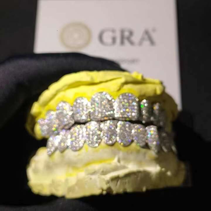 Custom Rapper Moissanite S925 Silver Teeth Grillz Silver Diamond Bling Tooth Grills for Men Women High-End Jewelry Pass Test