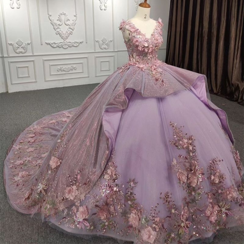 Luxury Purple Shiny V-Neck Quinceanera Dresses Ball Gown 2025 Sequin Appliques Lace 3D Flower Beading Lace-Up Sweet 16 Dress Party Dresses Vestidos De