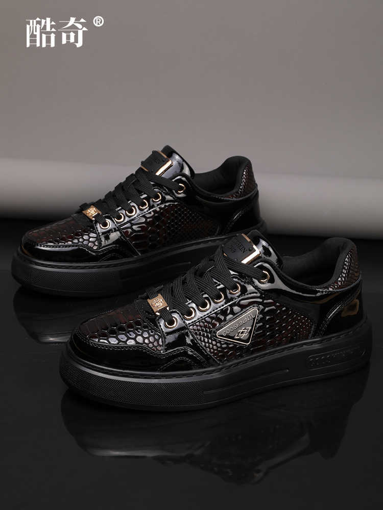 2025 Designer Shoes Casual sneakers Black Knight Shoes Black sneakers Casual shoes men and women of the same fashion cool black action light low help 