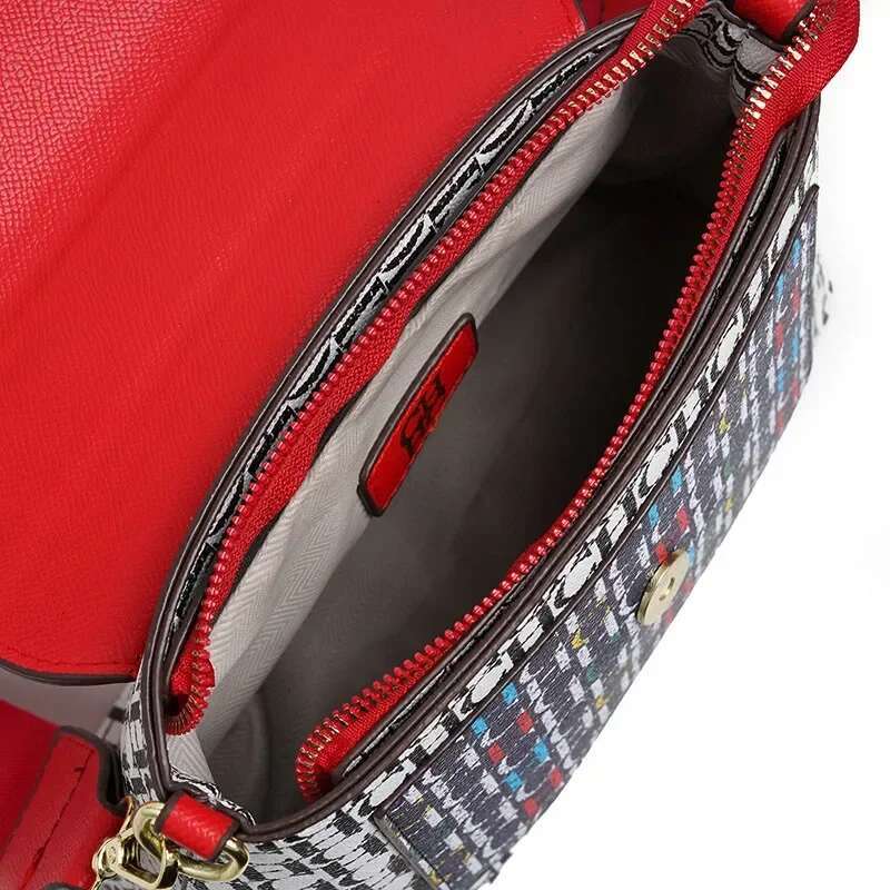 CH Shoulder Letters Printed Daily Commuter Classic Women's Handbag Niche Design Fashion Crossbody Bag Temperament