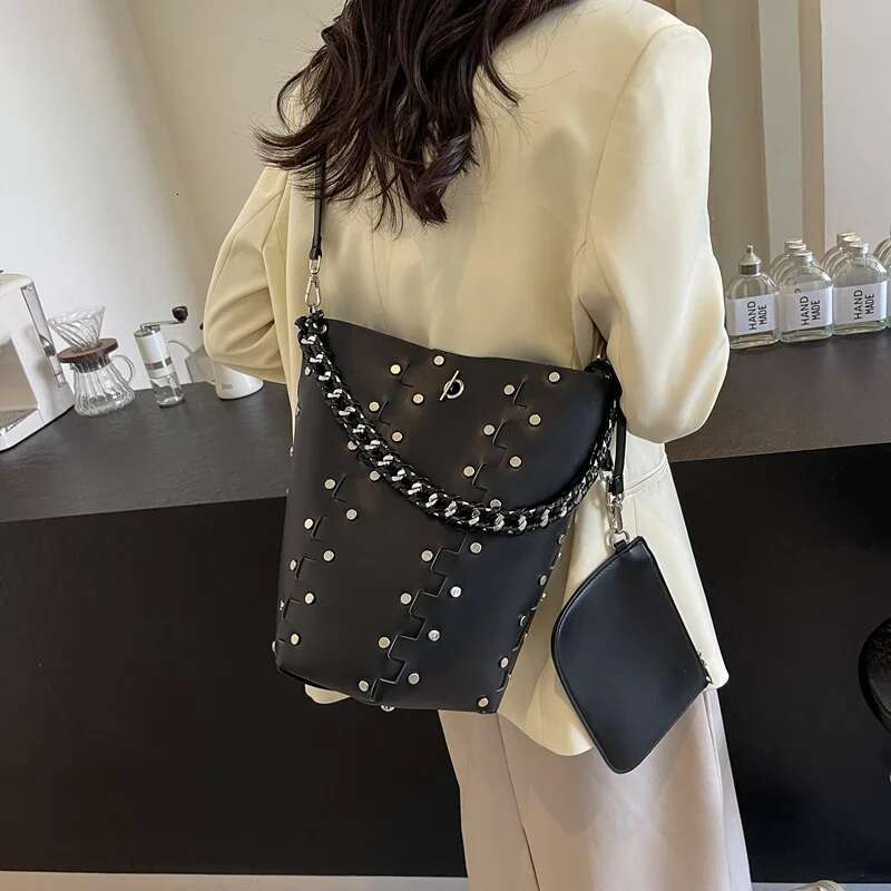 Rivets Designer Large Bucket For Women Purses And Handbags Hollow Out Chain Female Shoulder Messenger Bags Black