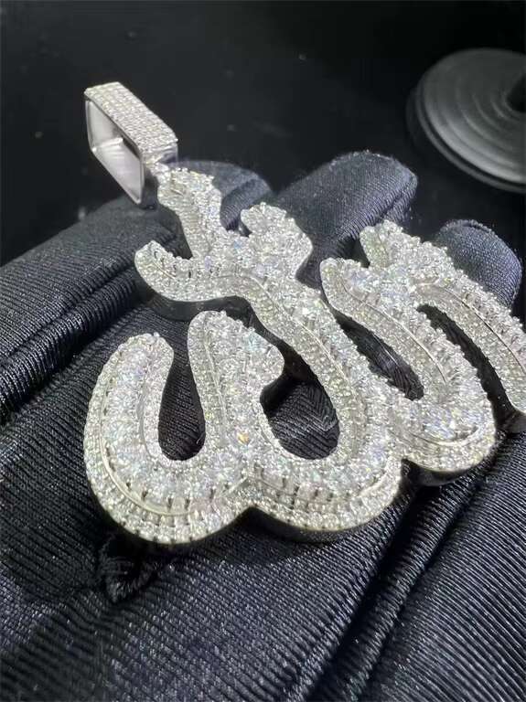 VVS Moissanite 925 Sterling Silver Custom Pendant Custom OEM/ODM Diamond Pendants Necklace for Ladies