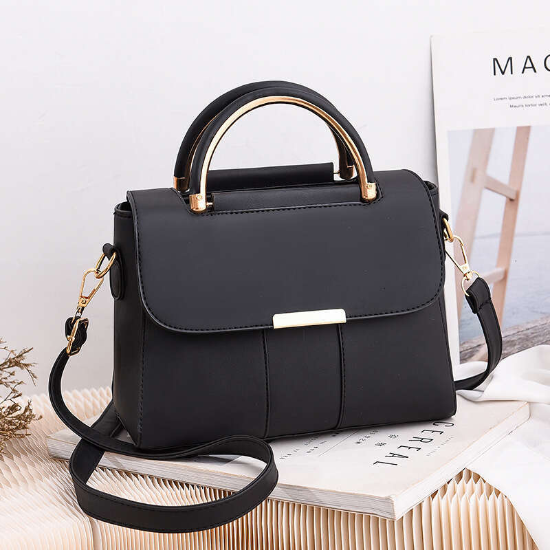 Internet celebrity Korean version fashion trend Instagram small women's bag new 2025 crossbody single shoulder handheld large capacity