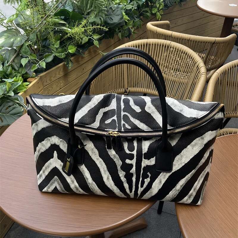 Zebra Print Handbag Fashion Women's New Brand Fiess Duffel Large Capacity Travel Crossbody Bag