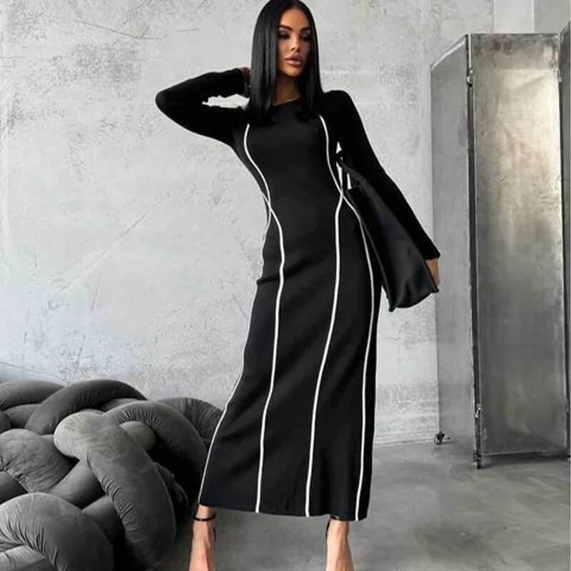 Dongdumaoyi Ronde Hals Gestreepte Kleurblok Slim Fit Jurk Voor Vrouwen High End Mid Lengte Bodycon Herfst C