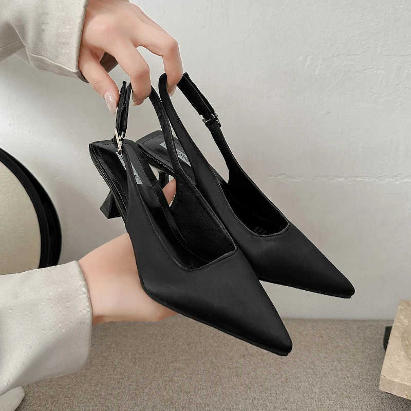 Pumps Sexy High H 2024 Summer Trend Wens Shoe Kitten H Pointed Toe Sandals Fashion Back Buckle Ladies Stilettos Par Z250326