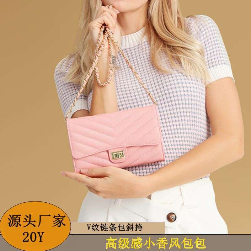 64 New High end Small Fragrance Chain with Large Capacity Women's Fashion One Shoulder Phone Mini Versatile Crossbody Bag