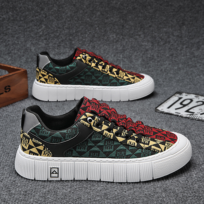 Designer Shoes Light Luxury 2025 Autumn New Men's Breathable Casual Fashion Canvas Sports Shoes Niche Design Printed Men's Board Shoes