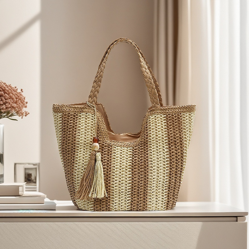 Designer 2025S shoulder beach new grass woven tote Korean version fashionable women bag vegetable basket handbag