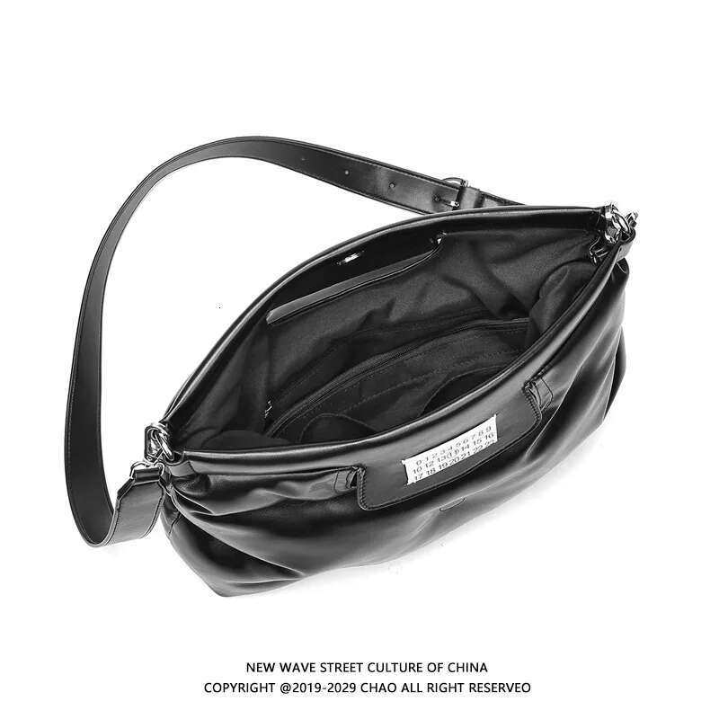 Light Personality Autumn And Winter Down Cloud Space Cotton Pillow Soft Leather Crossbody Bag Men's Big
